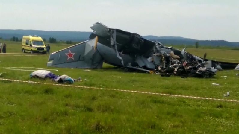V Rusku se zřítil československý L-410 Turbolet s parašutisty, čtyři mrtví